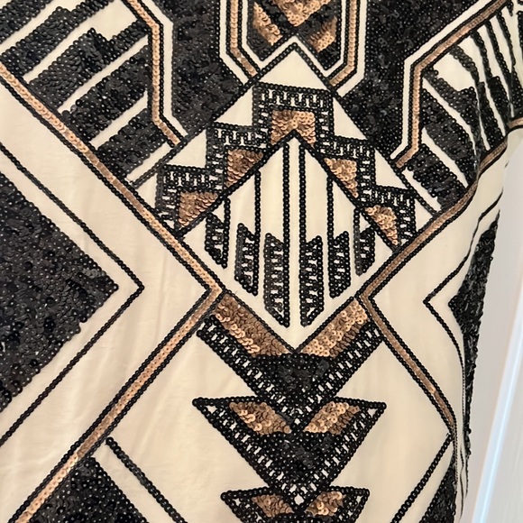 Express dress - Picture 5 of 6